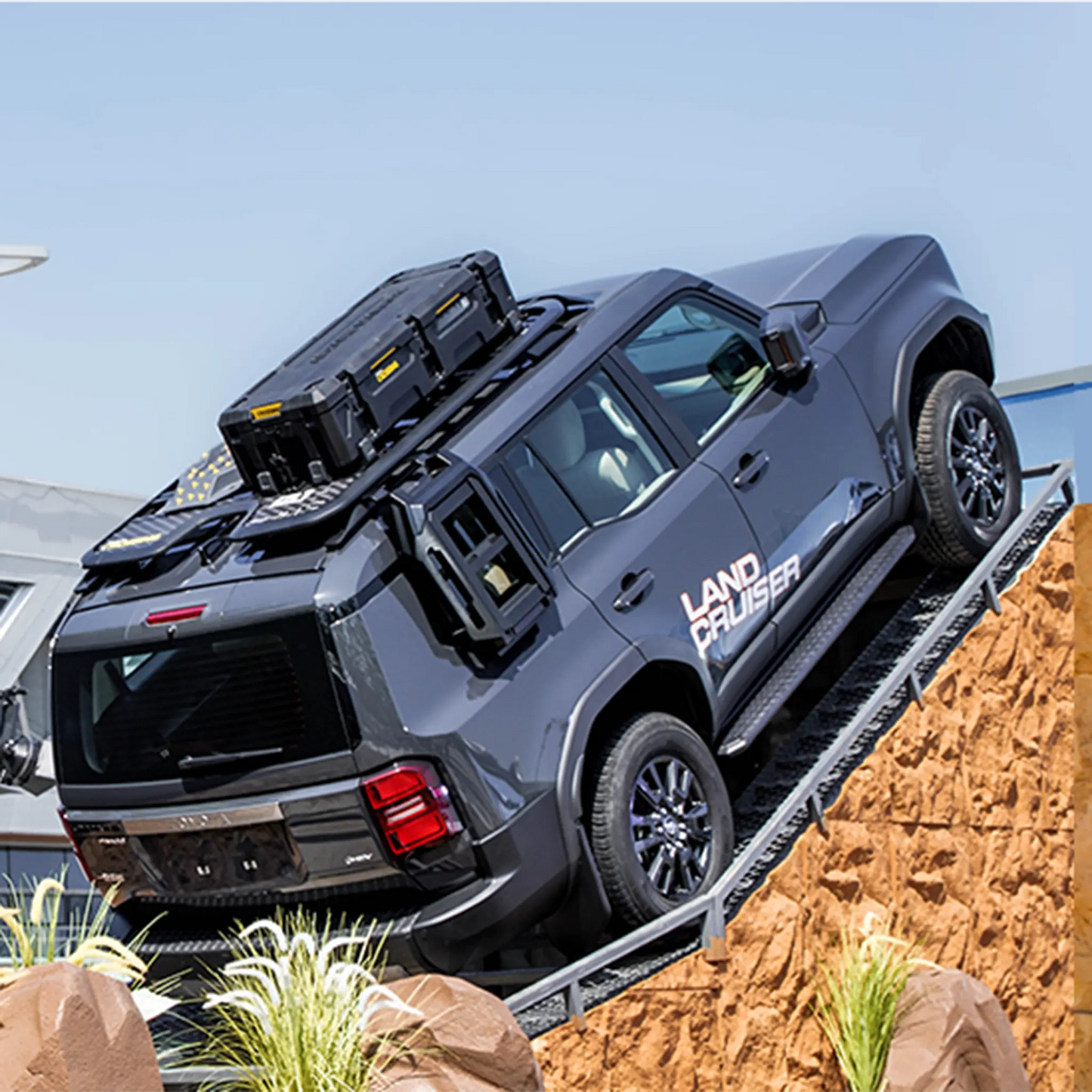 CROSSING Side Window Ladder