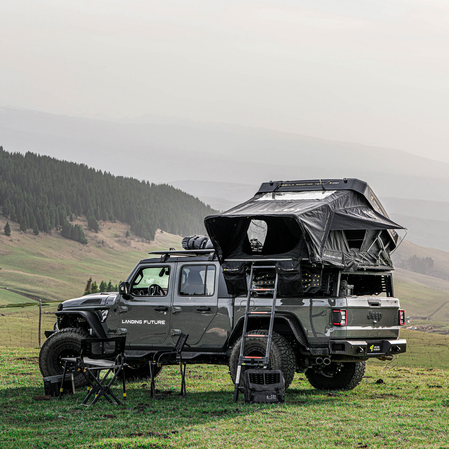 LANDING Hardshell Roof Top Tent