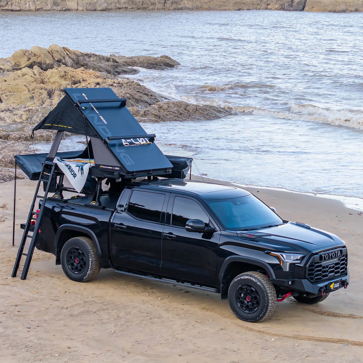 REVOLVE PIVOT MASTER X90 Roof Rack Ladder