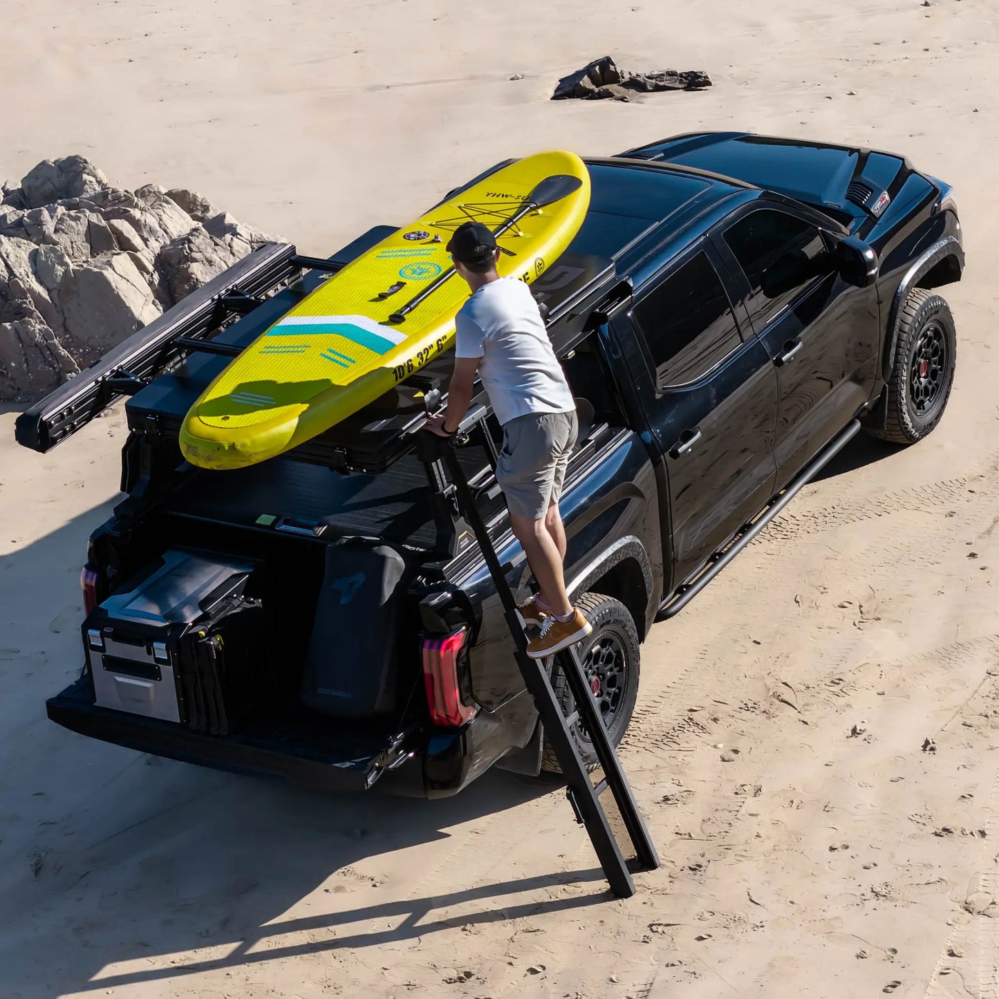 REVOLVE PIVOT MASTER X90 Roof Rack Ladder